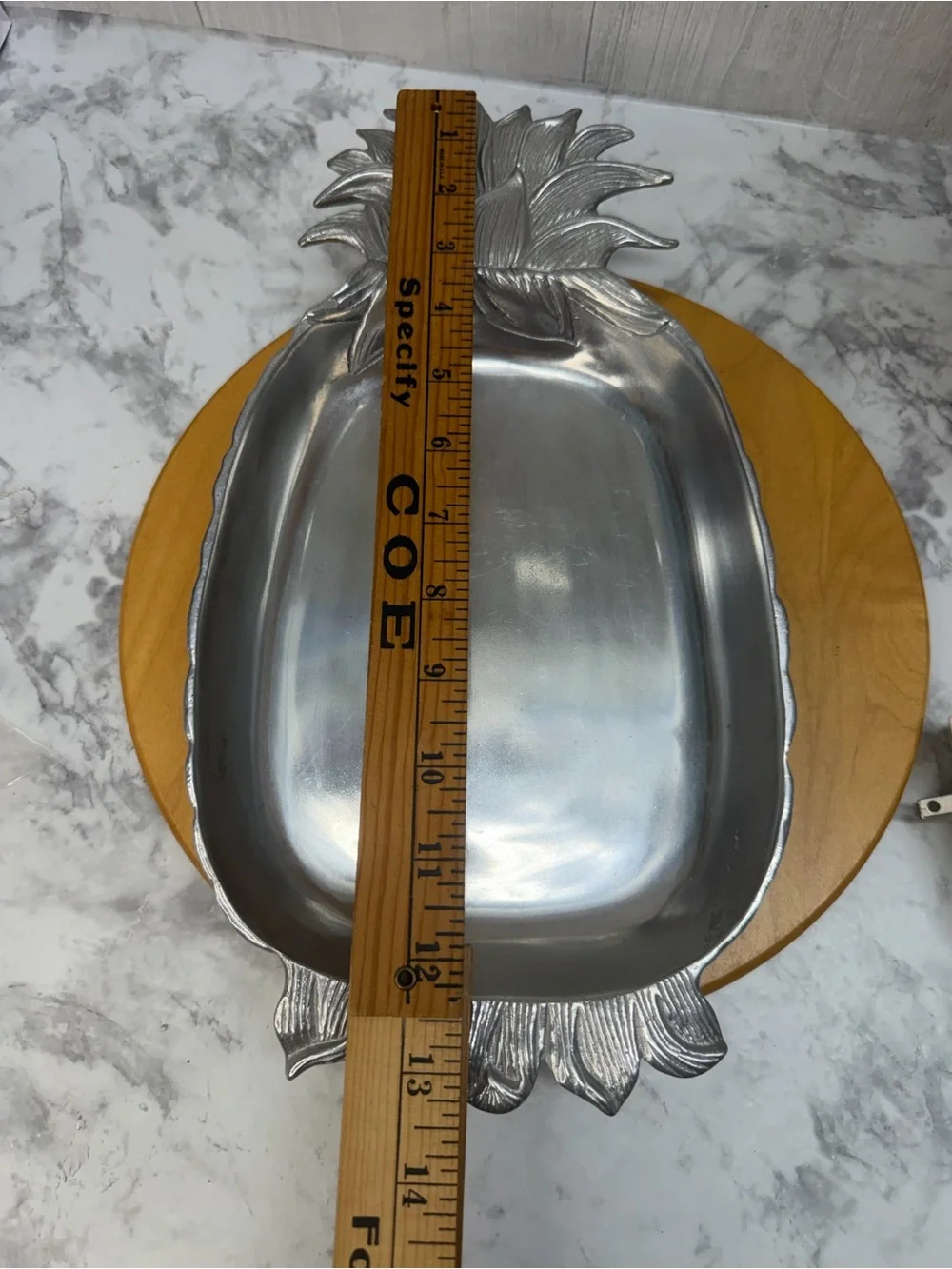 BELAVERRA Pineapple Metal Serving Tray Dish Bowl Centerpiece HTF piece 14x7.25